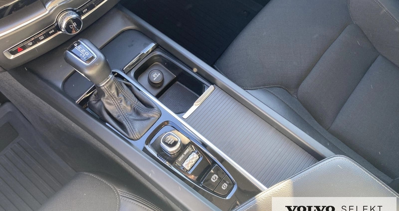 Volvo XC 60 cena 149000 przebieg: 142000, rok produkcji 2019 z Cieszyn małe 407